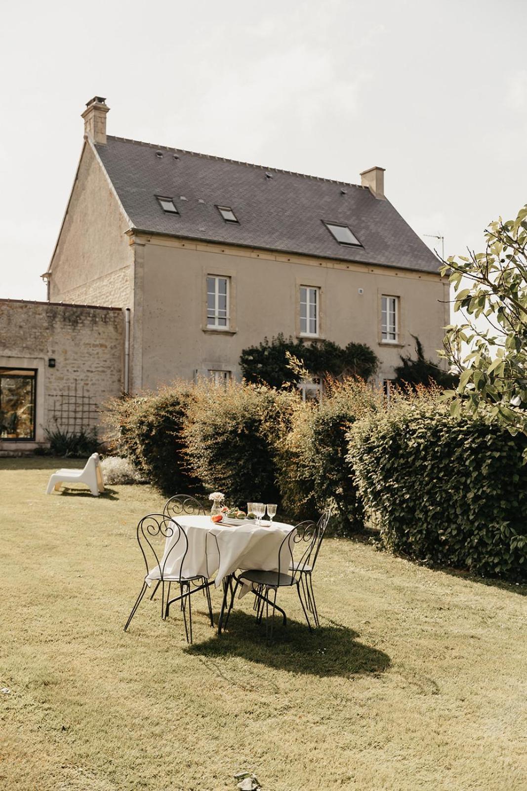 Le Clos Poulain Chambres d'Hôtes et Gîtes entre Terre et Mer Nonant Extérieur photo