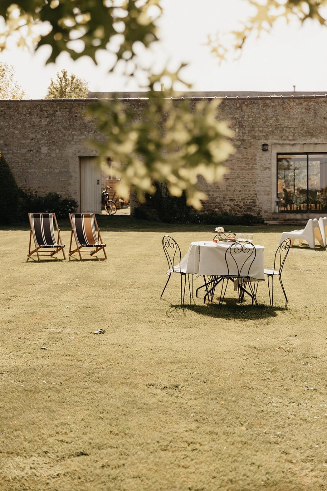 Le Clos Poulain Chambres d'Hôtes et Gîtes entre Terre et Mer Nonant Extérieur photo